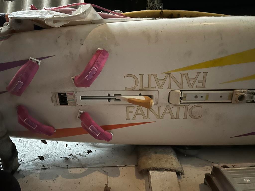 Fanatic BAT 320 windsurfplank, Enlèvement, Comme neuf