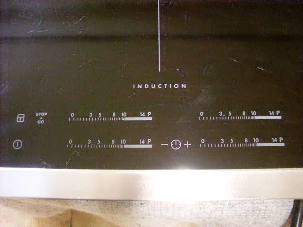 plaque a cuisson, Plaque chauffante, 4 zones de cuisson, Enlèvement, Utilisé