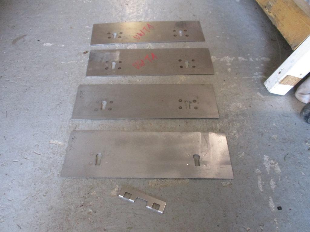 Lot de tôles pour fixation de banquette VW combi split, Enlèvement, Neuf, Volkswagen