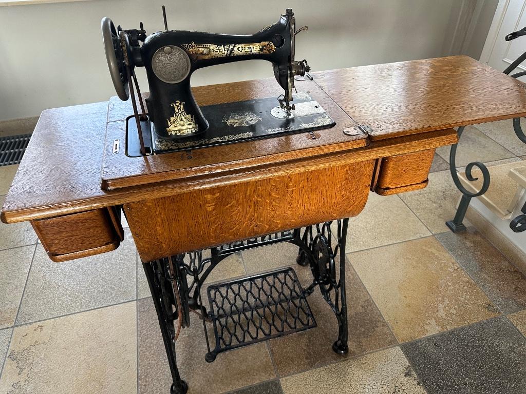 Machine à coudre Singer antique - Modèle 1928, Enlèvement