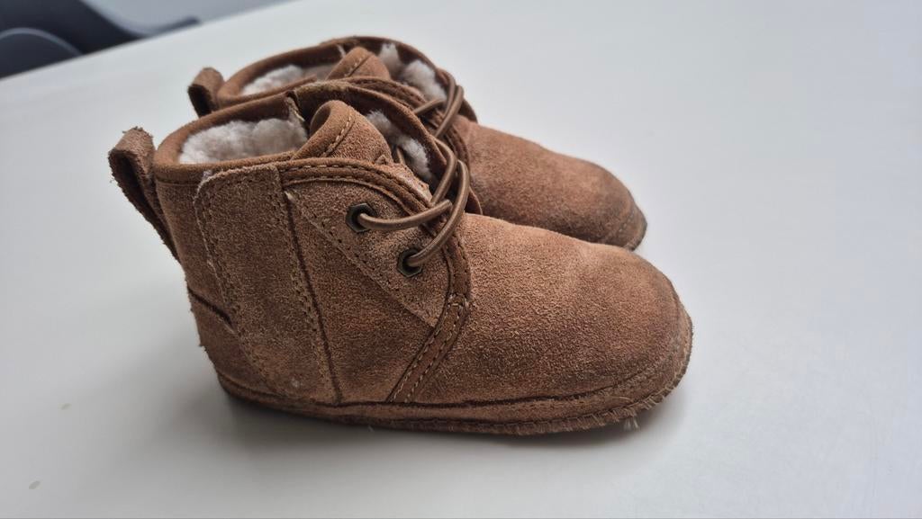 Ugg maat 20,5, Kinderen en Baby's, Ophalen
