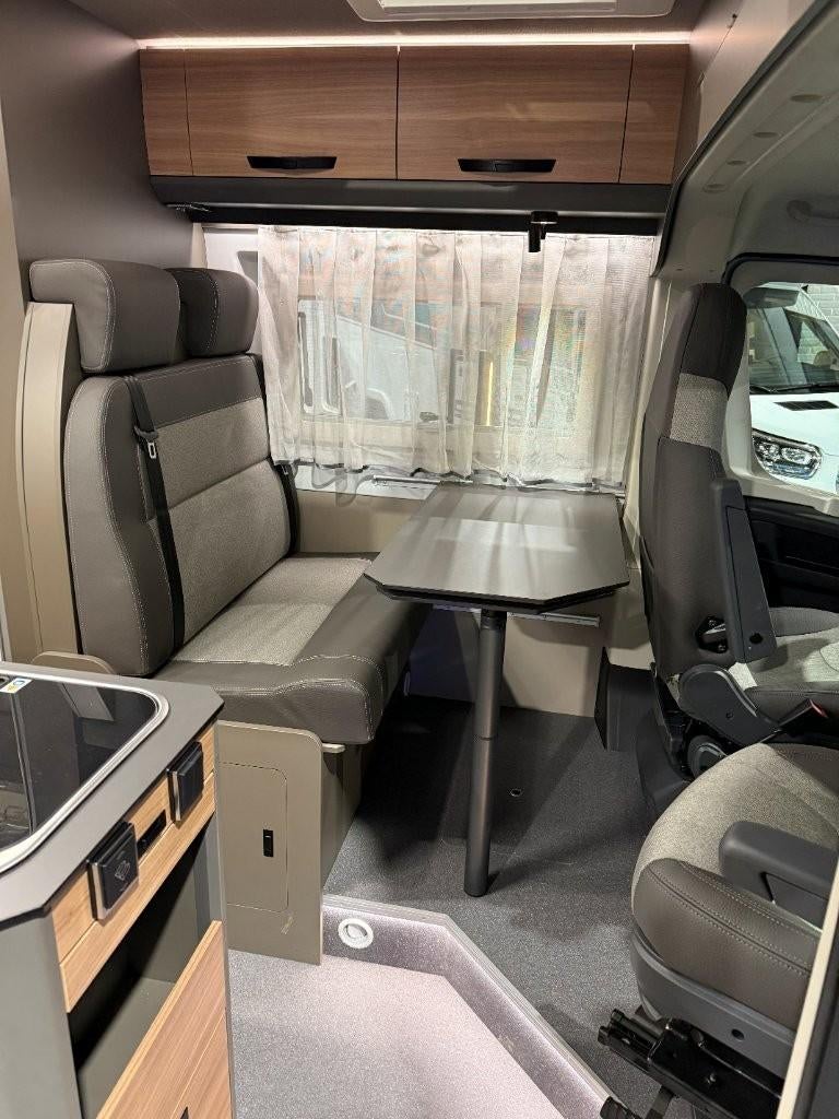 Bravia 60 Pure | 140 ch automatique | Modèle 2026 | Nouveau, Caravanes & Camping, Camping-cars, Autres marques, Auvent, 5 à 6 mètres