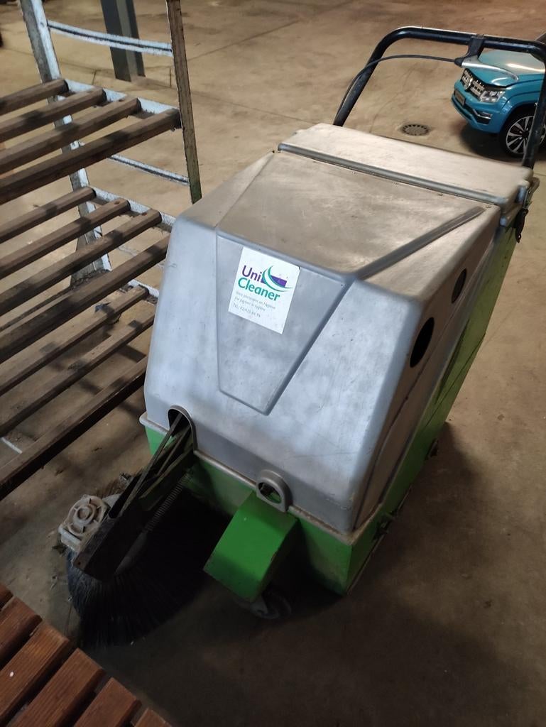Balayeuse industrielle thermique autotractée – Usage profess, Ophalen