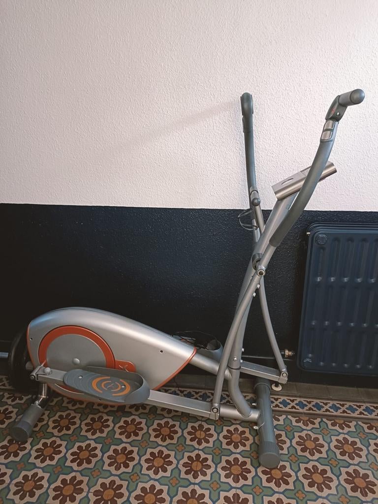 Domyos VE570 crosstrainer, Sport en Fitness, Ophalen, Zo goed als nieuw