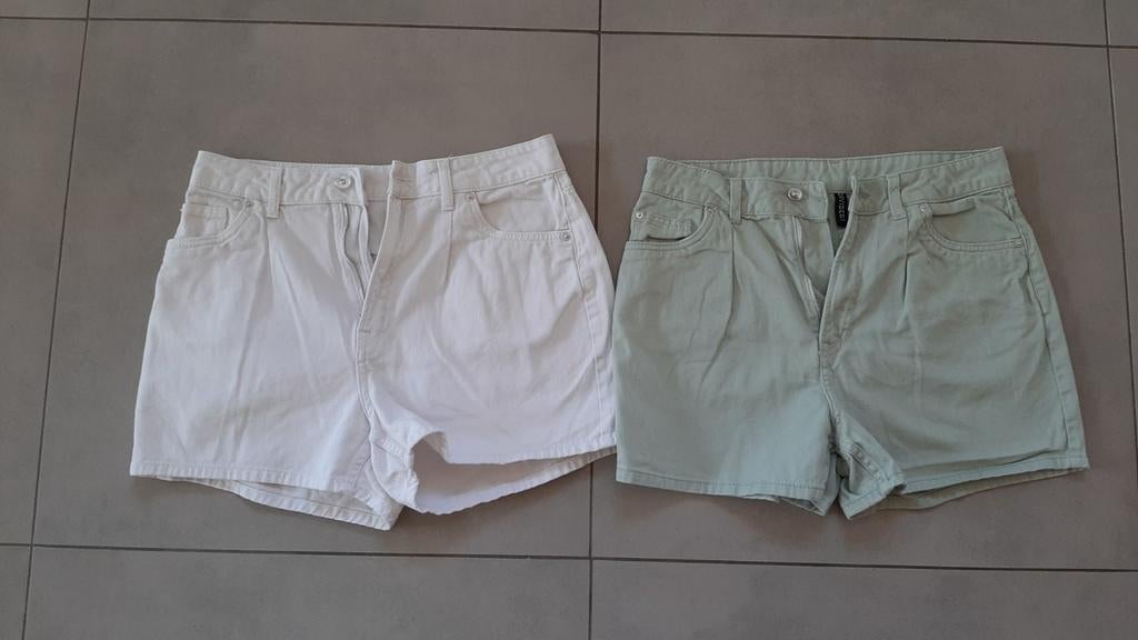 Lot de 2 shorts en jeans H&M taille 42, Enlèvement ou Envoi, Comme neuf, Vert