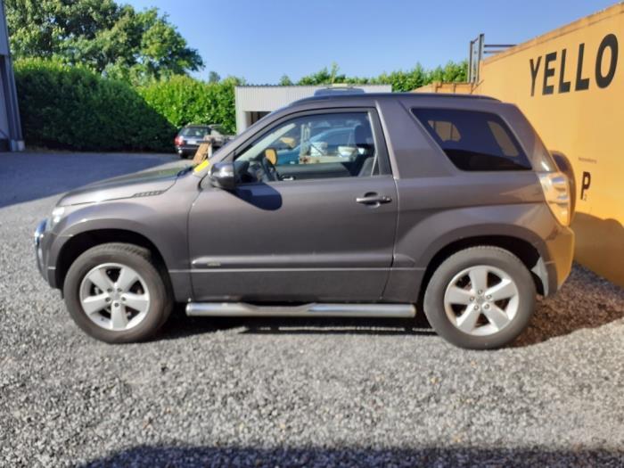 Aile avant gauche d'un Suzuki Grand Vitara (ZMA), -, 3 mois de garantie, Utilisé, -