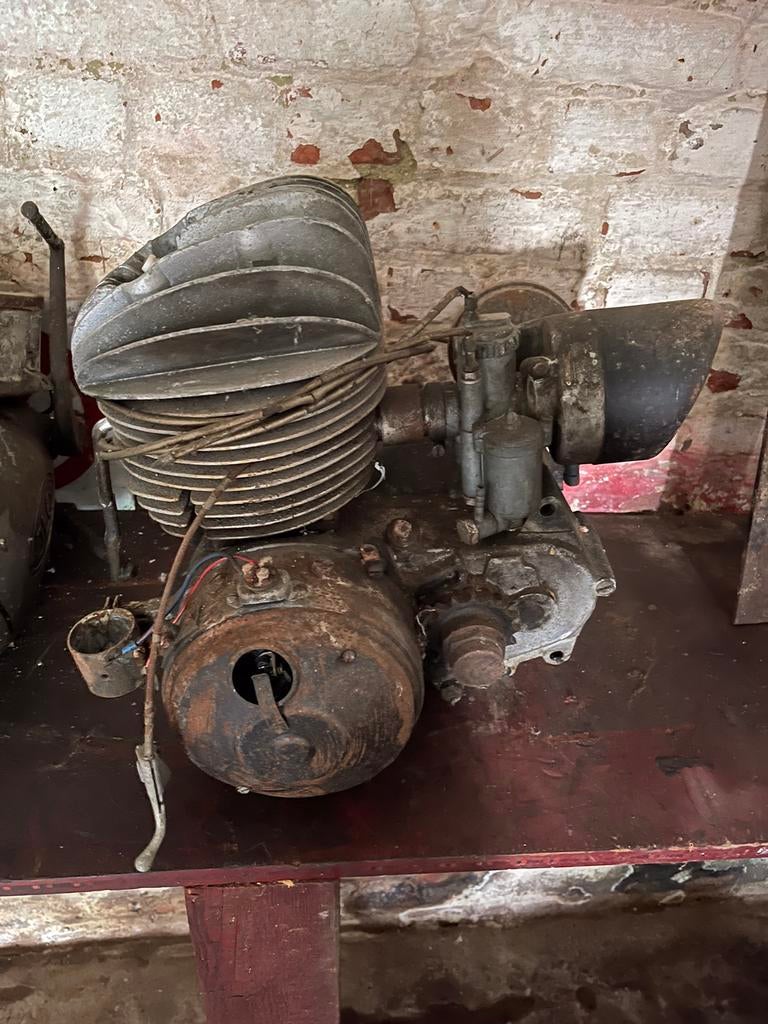 Schuurvonds motors oldtimers, Motoren