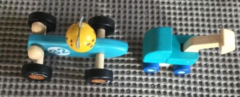 Plan Toys houten racewagen + werkvoertuig, Enfants & Bébés, Enlèvement ou Envoi, Utilisé