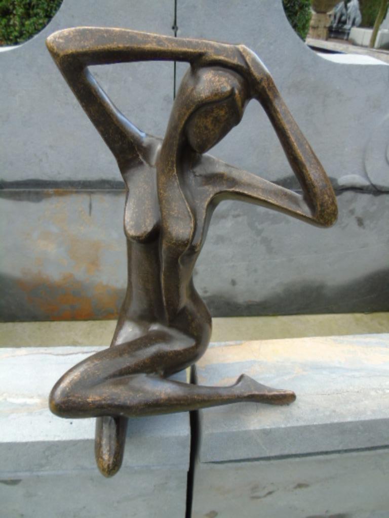 statue une femme nue en bronze signé , BEN ..., Antiquités & Art, Enlèvement, Bronze