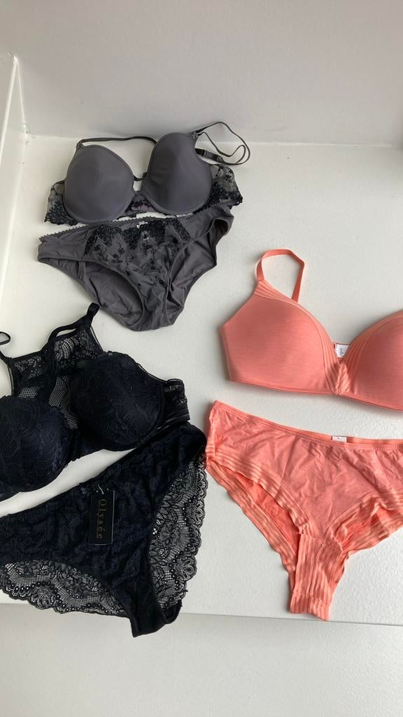 351 lingeriesets passionata(fr: 100B) en sloggi L, Passionata, Ophalen of Verzenden, Zwart, Setje