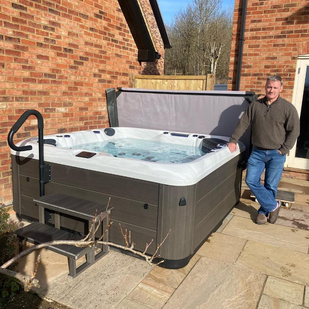 Jacuzzi onderdelen: & herstelling jets Pompen Filters..etc, Ophalen of Verzenden, Nieuw, Zwembadpomp