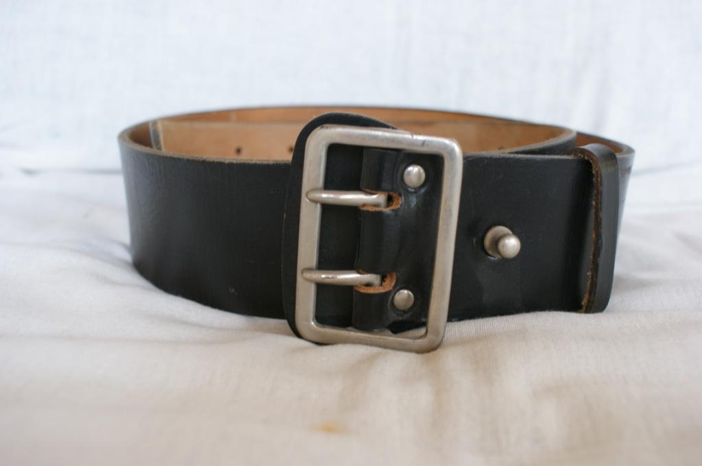 Lederen riem en arm brace, Kleding | Heren, Overige Herenkleding, Ophalen of Verzenden, Gedragen, Andere