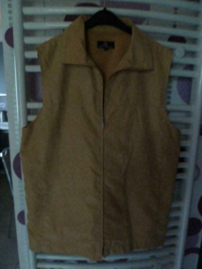 Blouson ss manches jaune moutarde imitation daim;T.40, Neuf, Autre, Taille 38/40 (M), Jaune