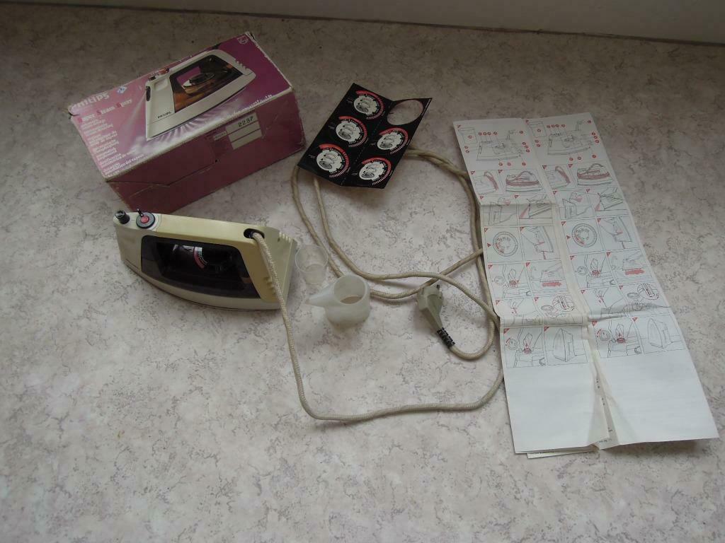Philips stoomstrijkijzer HD1253/A  1000 watt met maatbeker, Ophalen of Verzenden, Gebruikt, Overige typen