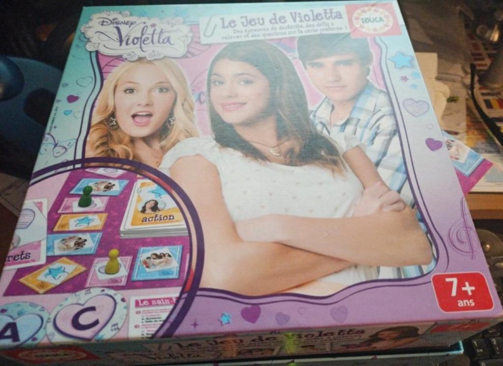 Le jeu de Violetta, Cinq joueurs ou plus, Enlèvement ou Envoi, Comme neuf, Educa