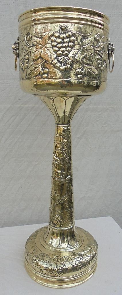 Hele grote koperen bloempot met zuil, Ophalen of Verzenden, Koper