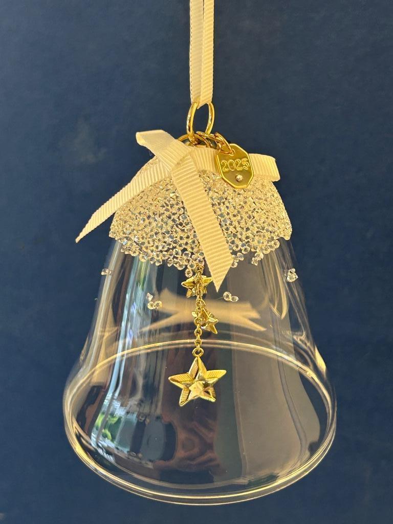Swarovski Kerst Ornament Kerstklok 2025, Verzamelen, Ophalen of Verzenden, Nieuw, Figuurtje