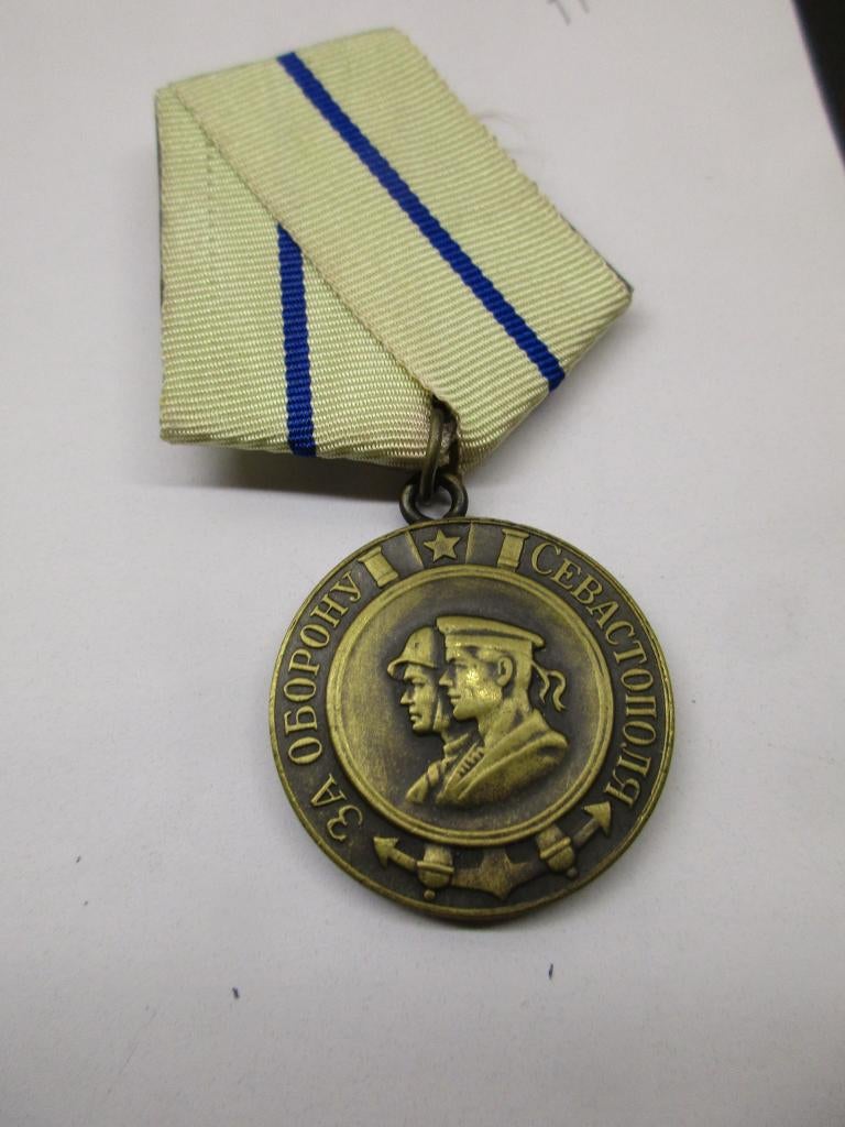 russische medaille verdediging sebastopol, Verzamelen, Ophalen of Verzenden