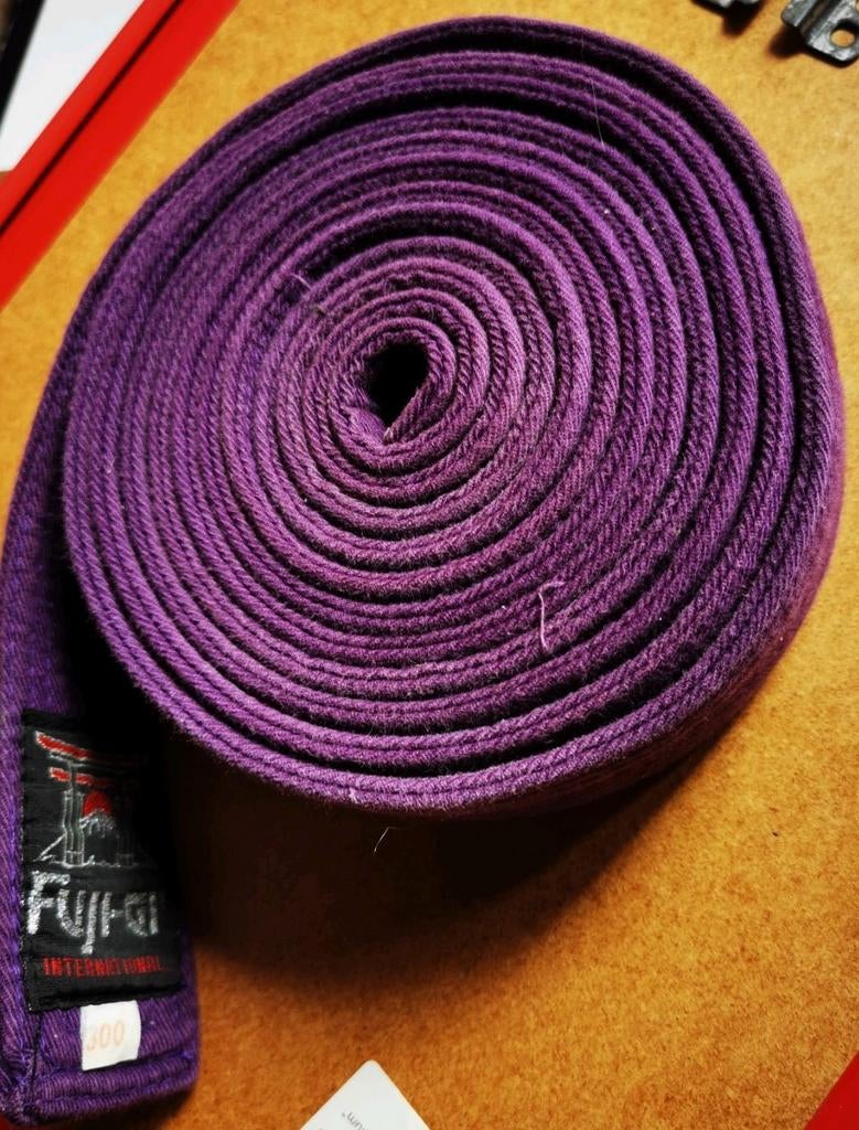 Ceintures d'arts martiaux Fuji-gi 3 mètres Jaune, violet, co, Sports & Fitness, Enlèvement ou Envoi, Comme neuf, Vêtements d'arts martiaux