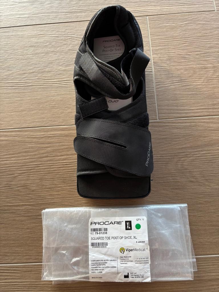 1 chaussure post-opératoire XL, Divers, Matériel Infirmier, Enlèvement ou Envoi, Comme neuf