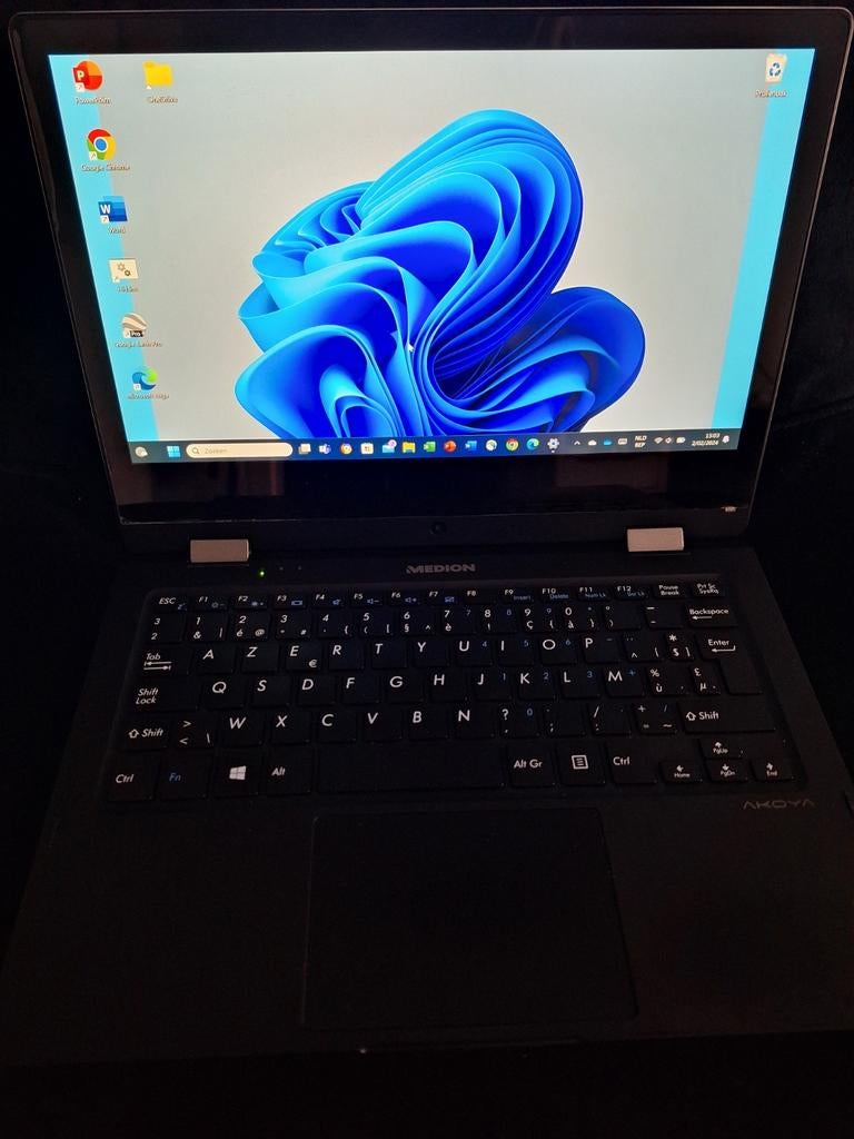 Medion AKOYA E2292 (MD63620) — Écran tactile 11,6 pouces, Informatique & Logiciels, Enlèvement, Utilisé, SSD