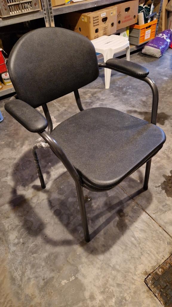 chaise percée, Divers, Enlèvement, Neuf