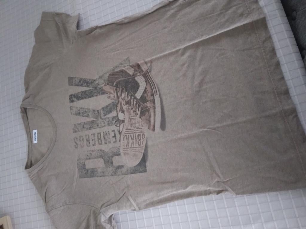 Tshirt bikkenbergs maat l, Ophalen of Verzenden, Zo goed als nieuw, Maat 52/54 (L)