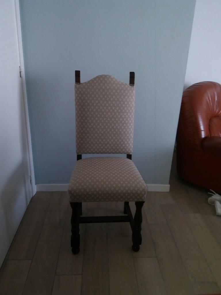 6 nieuw gestoffeerde stoelen, Huis en Inrichting, Stoelen, Ophalen, Zo goed als nieuw
