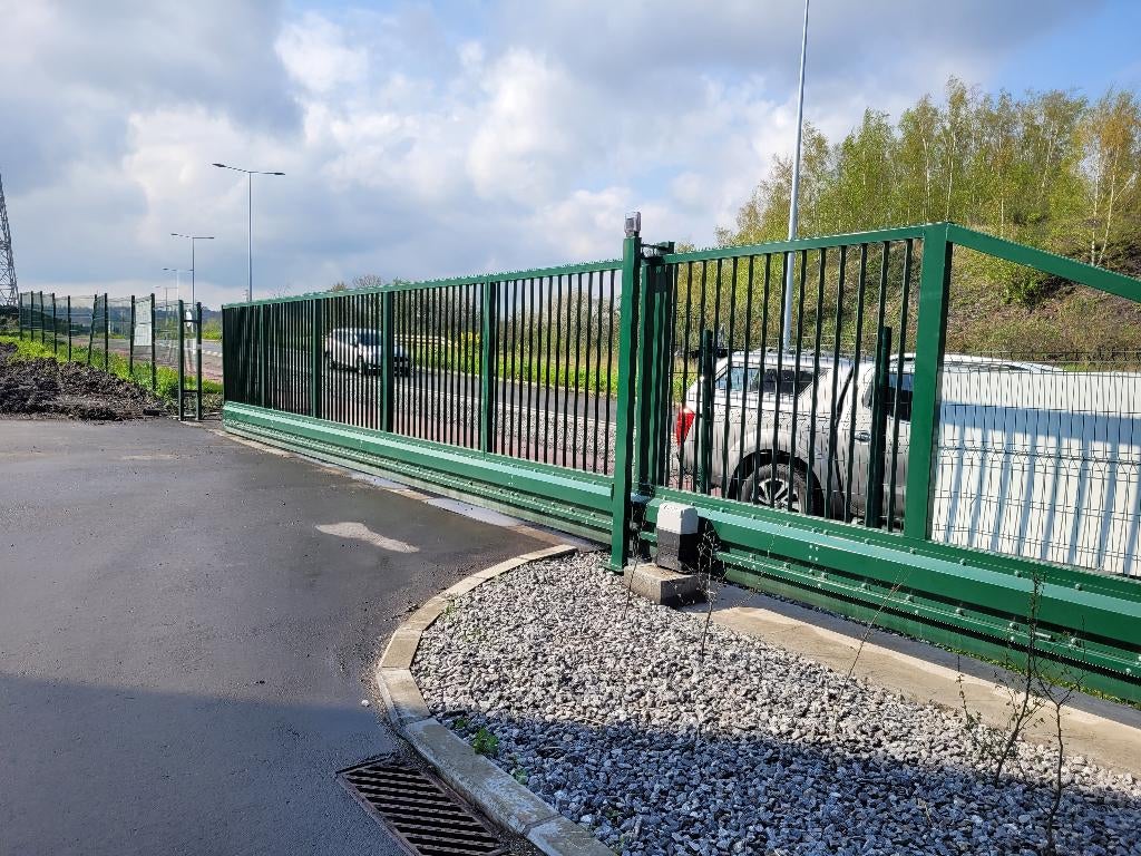 Zelfdragende industriële poort van 3 tot 12m dubbele vleugel, Met poort, Overige typen, Nieuw, Ophalen of Verzenden