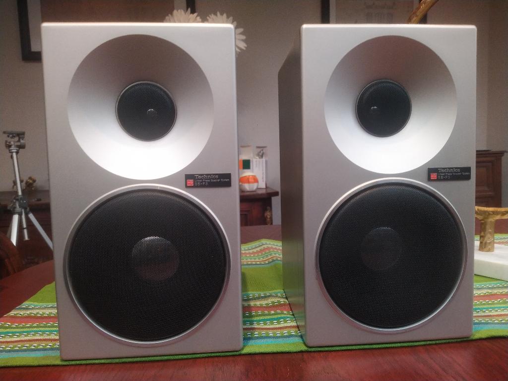 ENCEINTES VINTAGE, Audio, Tv en Foto, Luidsprekerboxen, Zo goed als nieuw, Overige typen, 60 tot 120 watt, Overige merken, Ophalen of Verzenden