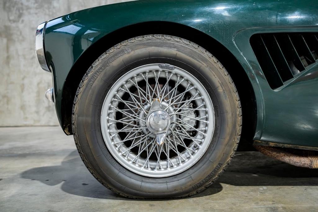 Austin Healey 100/6 uit 1958, Auto's, Achterwielaandrijving, Zwart, Cabriolet, Leder