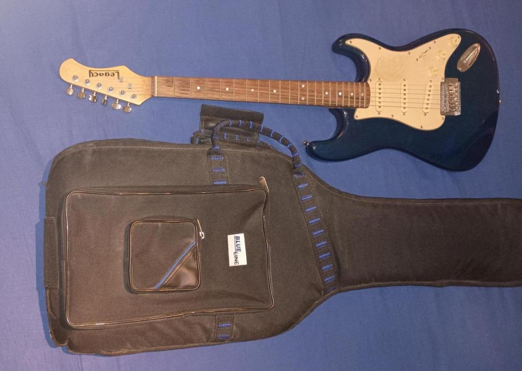 guitare electrique Legacy avec housse, Enlèvement ou Envoi, Utilisé, Solid body, Autres marques