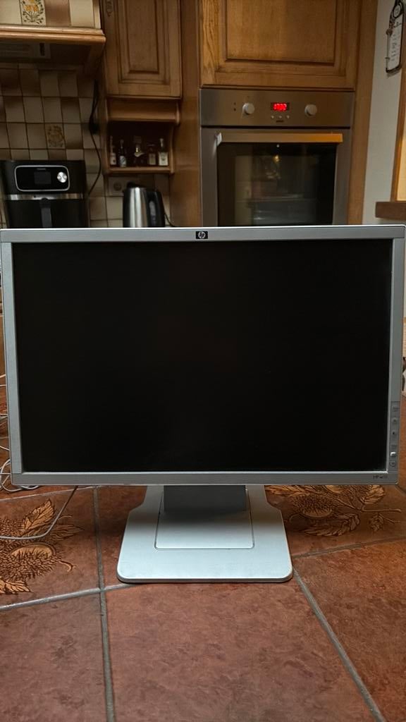 Pc monitor HP19w, Computers en Software, Monitoren, Hp, Gebruikt, Overige typen, Onbekend