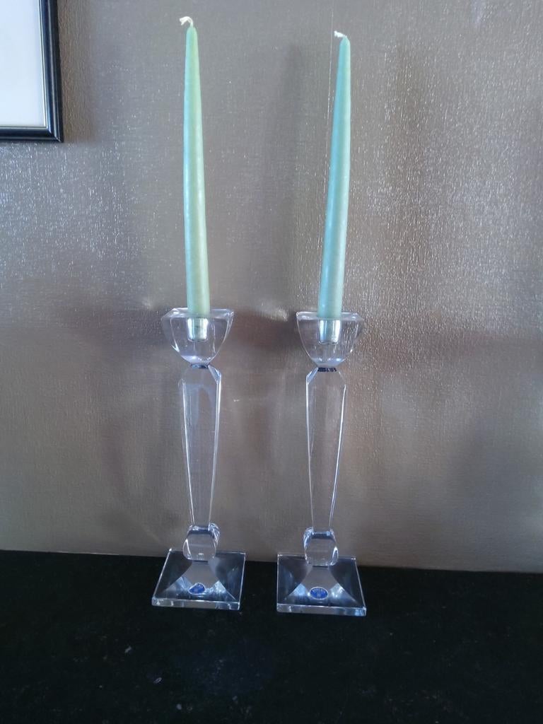 TWEE BOHEMIA KRISTAL KANDELAARS, Enlèvement, Cristal