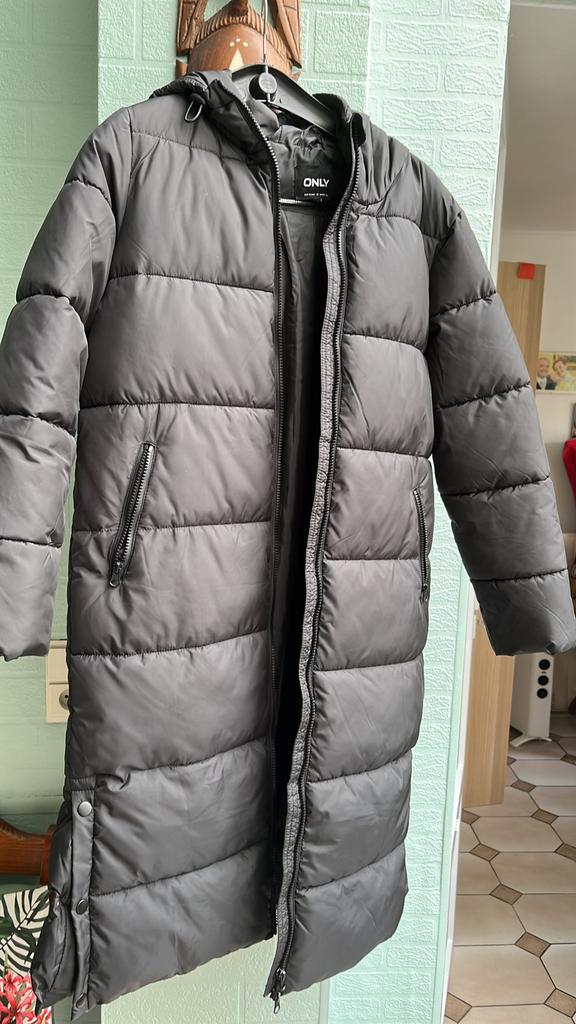Doudoune xs marque Only, Vêtements | Femmes, Enlèvement, Neuf