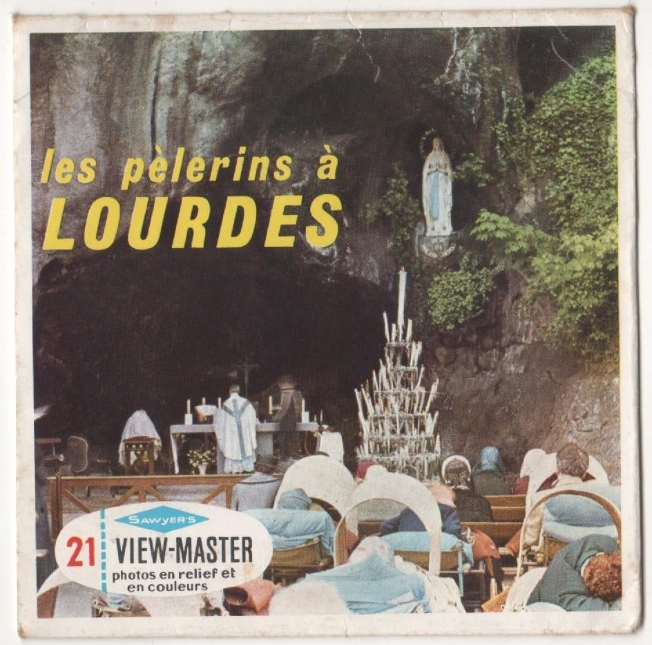 View-master Lourdes Les Pèlerins C 182, Antiquités & Art, Enlèvement ou Envoi
