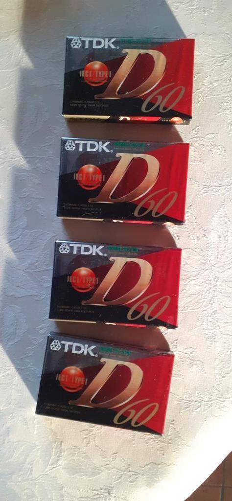 TDK D60 cassettes sealed, Enlèvement ou Envoi, Neuf, dans son emballage, 2 à 25 cassettes audio, Vierge