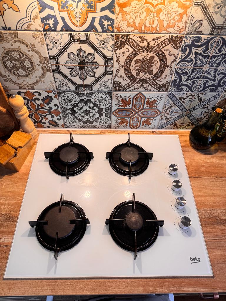 table de cuisson BEKO, Electroménager, Tables de cuisson, Gaz, 4 zones de cuisson, Enlèvement, Utilisé