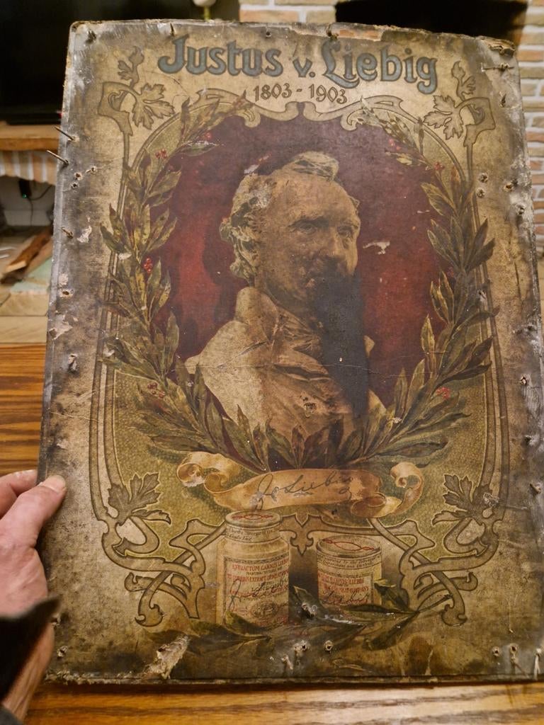Panneau publicitaire Liebig 1903 à l'occasion du 100e annive, Enlèvement, Panneau publicitaire