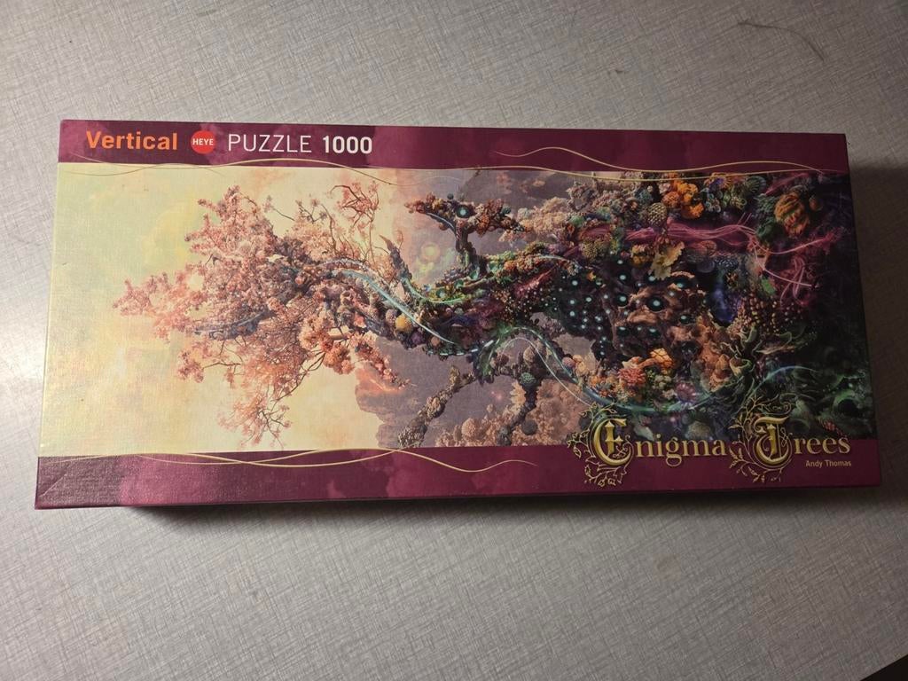 Verticale puzzel, 1000, Enigma Trees., Ophalen of Verzenden, 500 t/m 1500 stukjes, Zo goed als nieuw, Legpuzzel