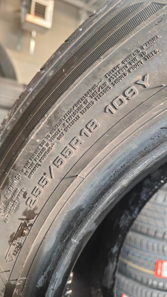 255/55r18 Goodyear 25555r18 255/55/r18 2555518 255 55 r18, Enlèvement ou Envoi