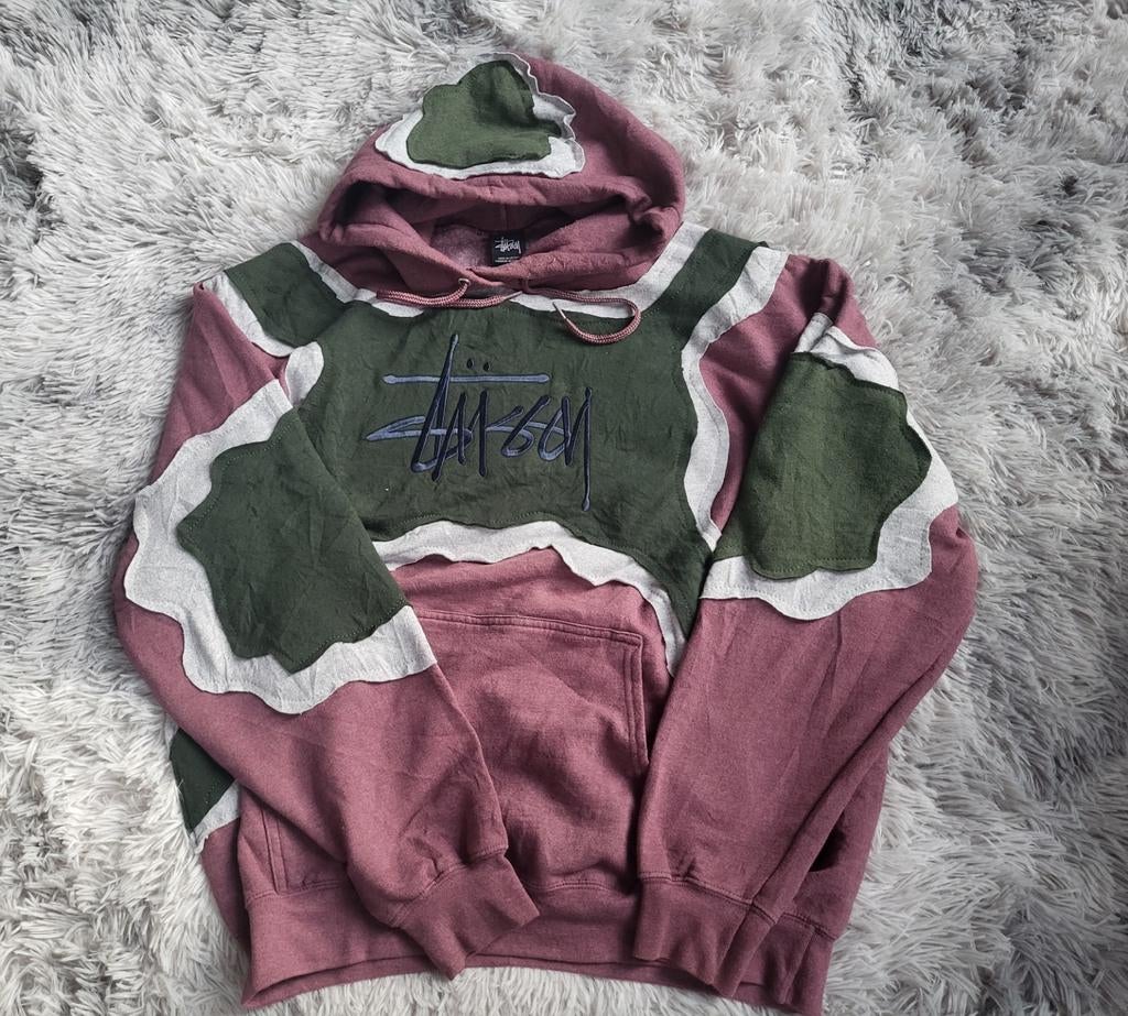 Stüssy herwerkte patchwork hoodie - uniek stuk 1/1, Kleding | Heren, Truien en Vesten, Ophalen of Verzenden, Gedragen, Maat 56/58 (XL)