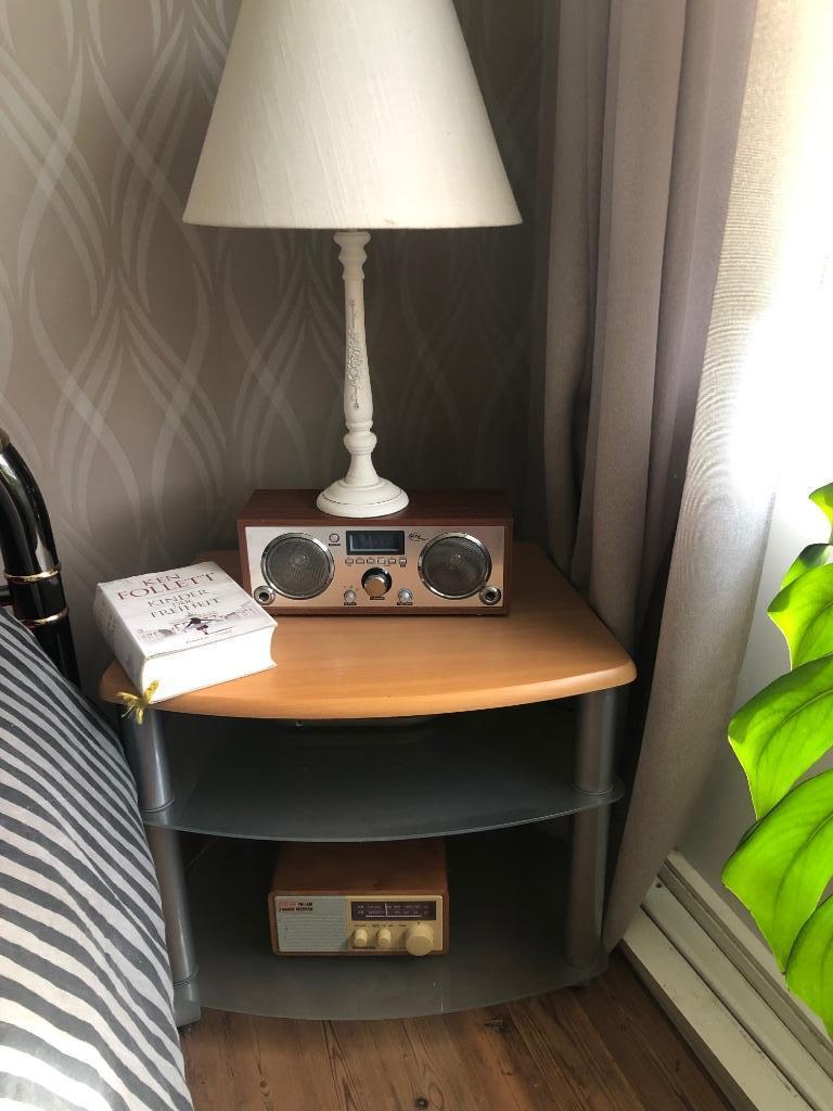 Bijzettafel op glas en wielen of tv tafel, Ophalen, Zo goed als nieuw, Glas