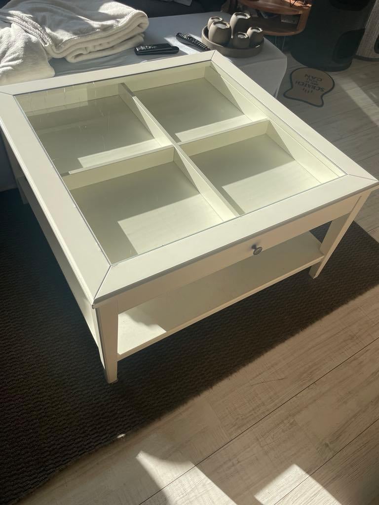 Salontafel vierkant glazen blad, Huis en Inrichting, Ophalen, Grenenhout, Gebruikt, 50 tot 100 cm