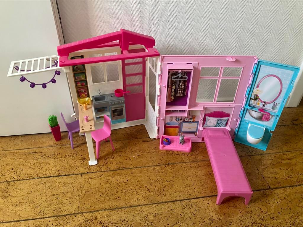 Barbiehuis, Kinderen en Baby's, Speelgoed | Poppenhuizen, Ophalen, Zo goed als nieuw