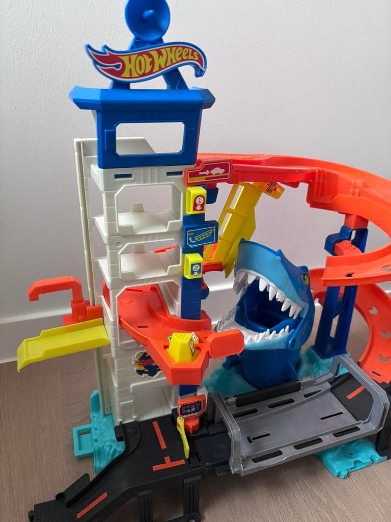 Hot wheels haai aanval, Kinderen en Baby's, Ophalen, Zo goed als nieuw, Handmatig, Hot Wheels