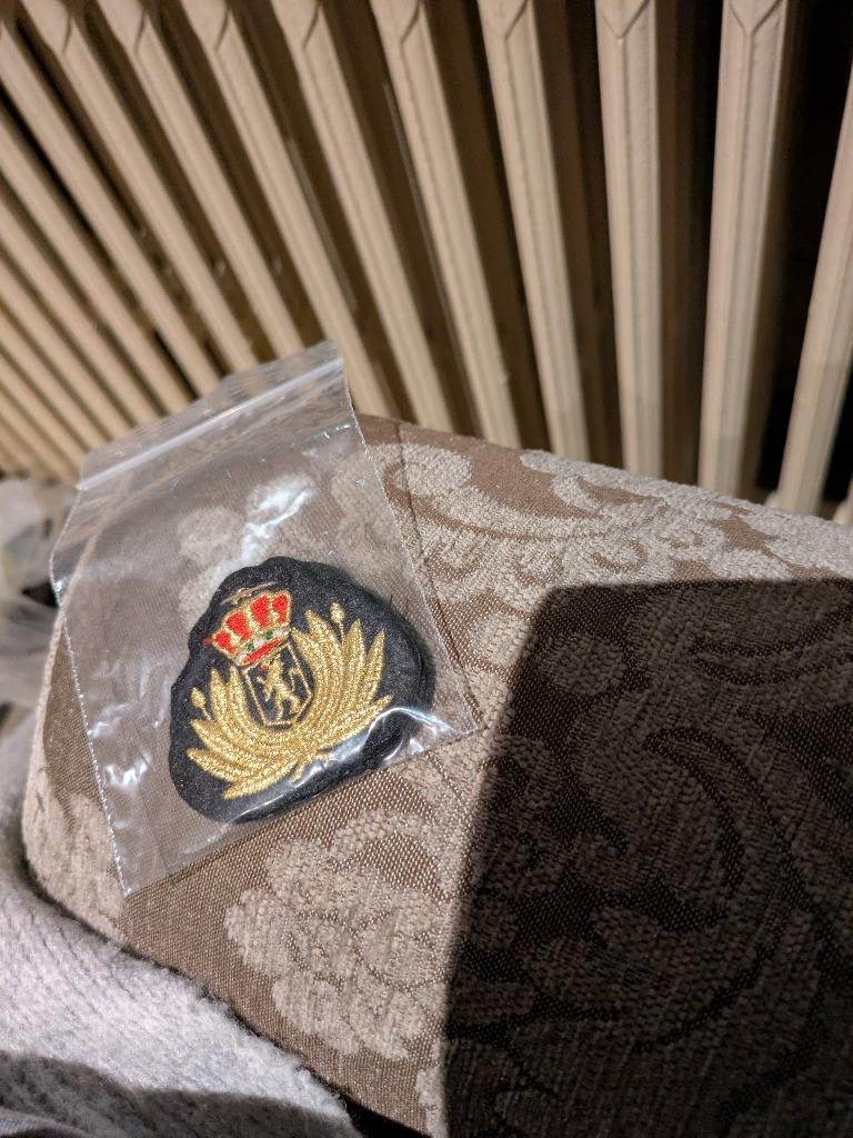 Kepiekenteken medische dienst, Enlèvement ou Envoi, Autres, Emblème ou Badge