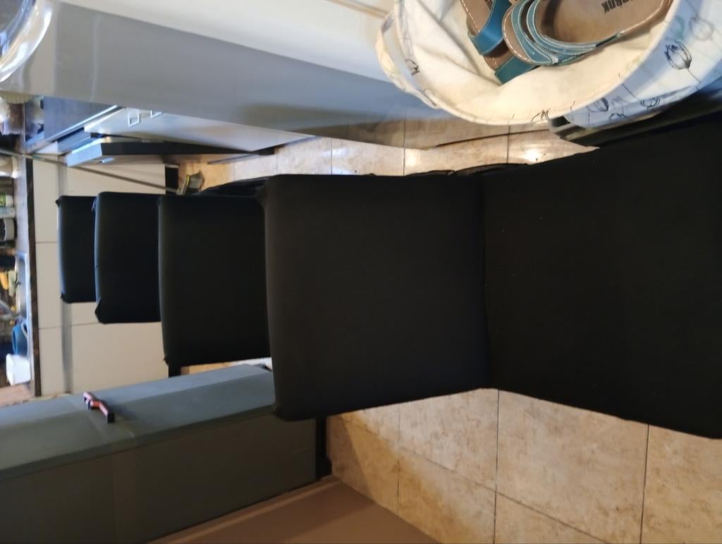 Gratis af te halen 4 stoelen op wieltjes, Ophalen, Gebruikt, Modern