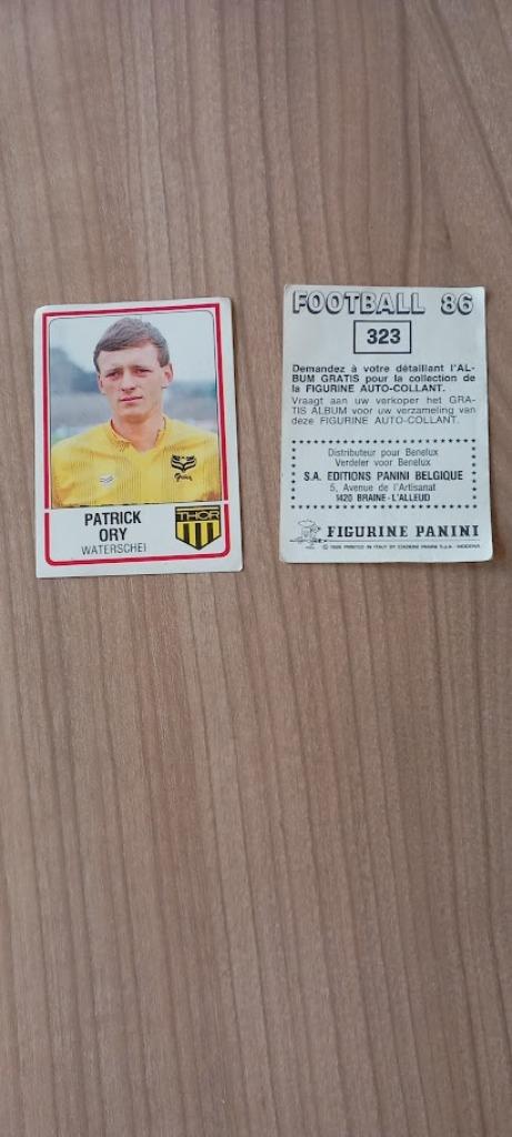 Panini Football 86. 2 décalcomanies, Collections, Autocollants, Comme neuf, Sport, Enlèvement ou Envoi