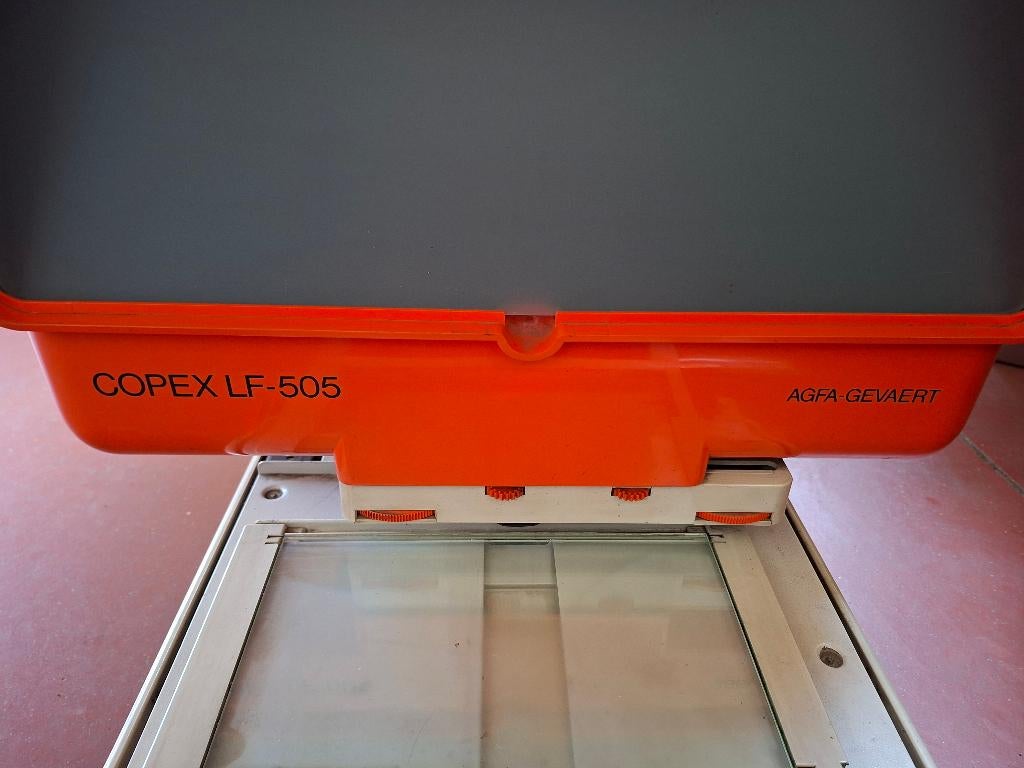 Agfa-Gevaert microfichelezer, Ophalen